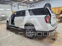 2022 Chevrolet Suburan фото
