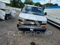 2022 Chevrolet Express фото