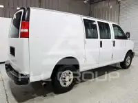 2022 Chevrolet Express фото