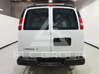 2022 Chevrolet Express фото