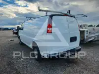 2022 Chevrolet Express фото