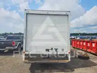 2022 Chevrolet Express фото