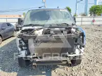 2022 Chevrolet Express photo