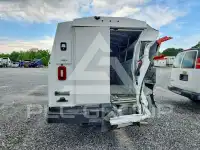 2022 Chevrolet Express фото