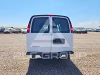 2022 Chevrolet Express фото