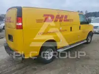 2022 Chevrolet Express фото