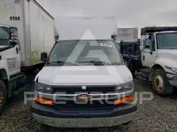 2022 Chevrolet Express фото