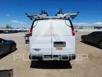 2022 Chevrolet Express фото