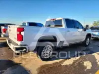 2022 Chevrolet Silverado фото