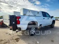 2022 Chevrolet Silverado фото