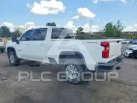 2022 Chevrolet Silverado фото