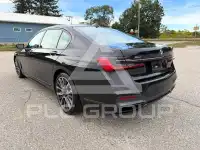 2022 BMW 740 photo