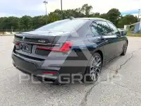 2022 BMW 740 photo