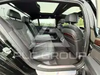 2022 BMW 740 photo