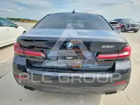 2022 BMW 530 фото