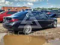 2022 BMW 530 фото