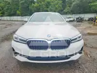 2022 BMW 530 фото