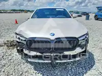 2022 BMW 530 фото