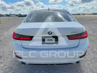 2022 BMW 330 фото