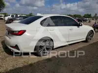 2022 BMW 330 photo
