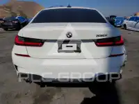 2022 BMW 330 фото