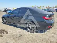 2022 BMW 330 фото