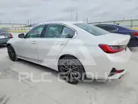2022 BMW 330 photo