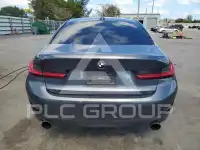 2022 BMW 330 photo