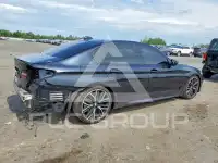 2022 BMW 540 фото