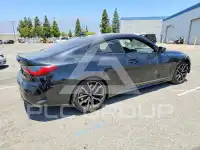 2022 BMW M4 фото