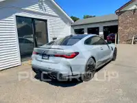 2022 BMW M4 фото