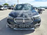2022 BMW X1 фото