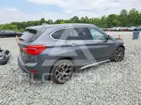 2022 BMW X1 photo