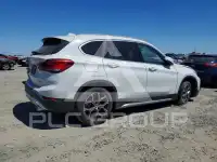 2022 BMW X1 фото