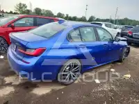2022 BMW 330 фото