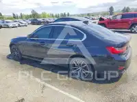 2022 BMW 330 photo