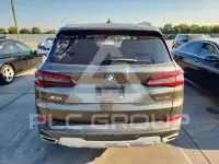 2022 BMW X5 фото