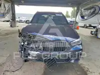 2022 BMW X5 фото