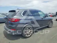 2022 BMW X5 фото