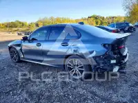 2022 BMW 330 photo