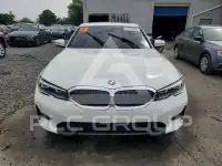 2022 BMW 330 фото