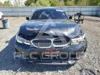 2022 BMW 330 photo