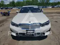 2022 BMW 330 фото