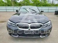2022 BMW 330 фото