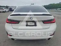 2022 BMW 330 photo