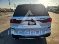 2022 BMW X7 фото