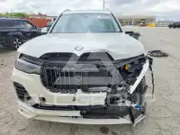2022 BMW X7 фото