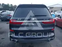 2022 BMW X7 фото