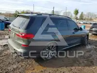 2022 BMW X7 фото