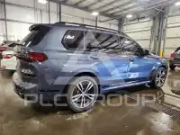 2022 BMW X7 фото